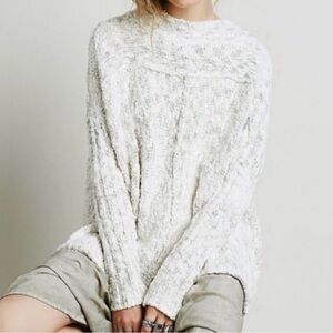 Free People Gray and White Mock Neck Sweater Sz Lg